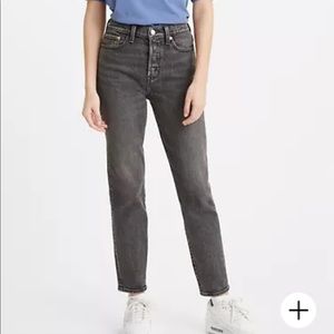 Levi’s Wedgie fit ankle jeans